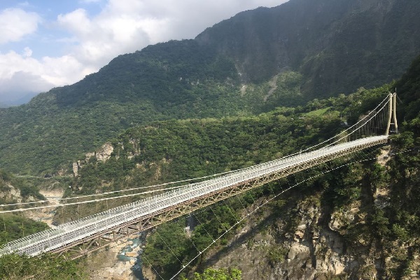 布洛灣吊橋（山月吊橋）過去預約要用搶的，9月改成免預約進場。（圖／太魯閣國家公園，以下同)