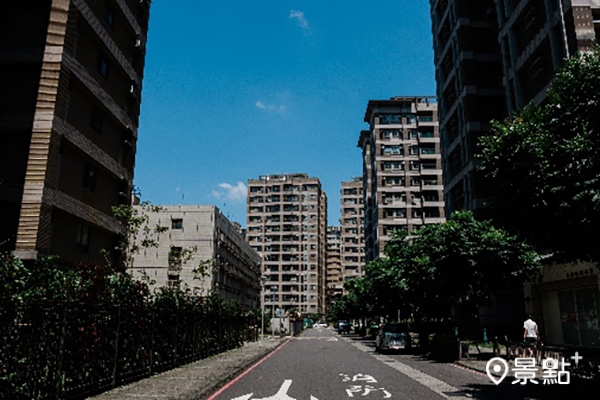 青年公園周圍住宅多為新建,與南機場住宅區相比便是另一番風景